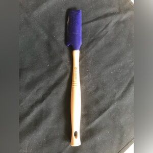 Le Creuset Blue Silicone Jar Spatula with Natural Wood Handle